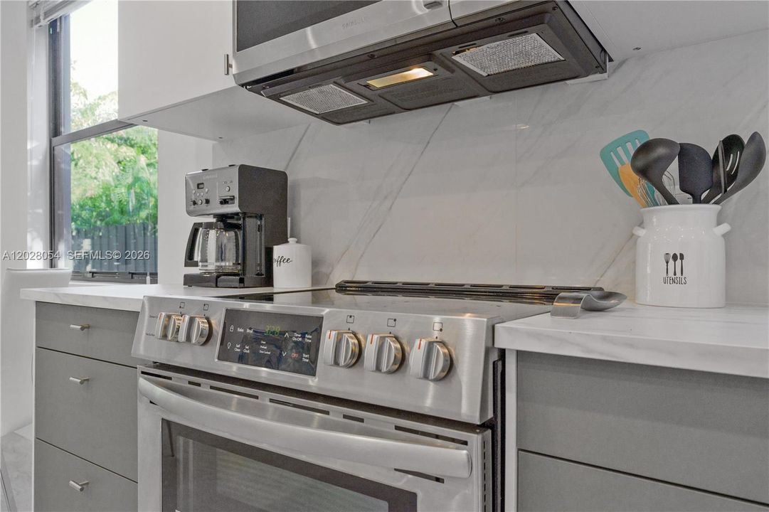 Active With Contract: $2,495,000 (0 beds, 0 baths, 5000 Square Feet)