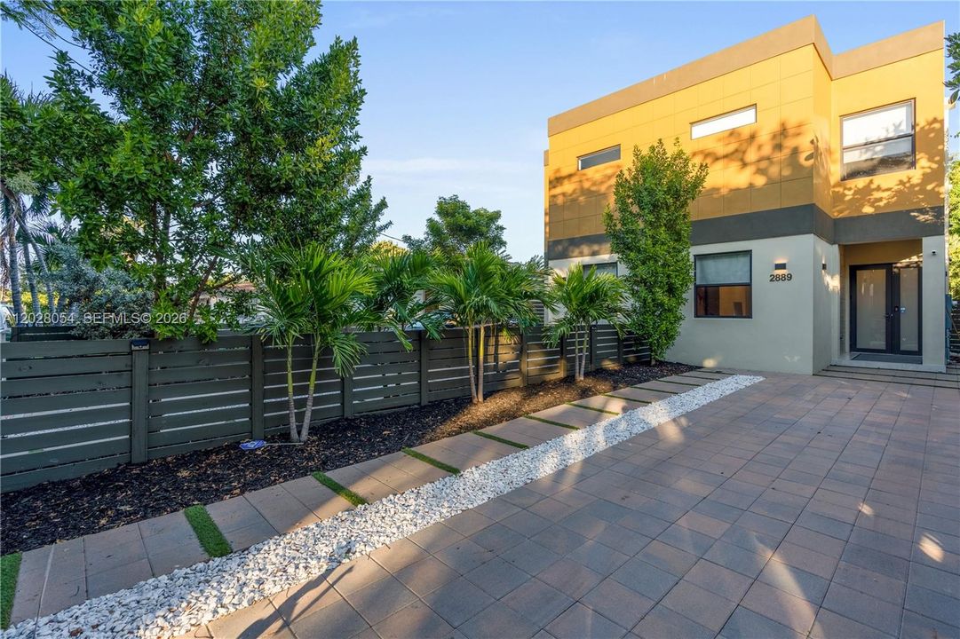 Active With Contract: $2,495,000 (0 beds, 0 baths, 5000 Square Feet)