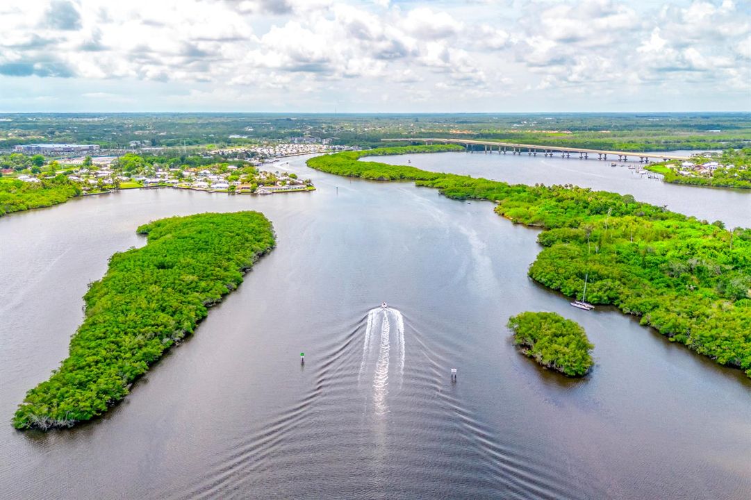 Drone Shot Islands C with Boat 2600 Kann
