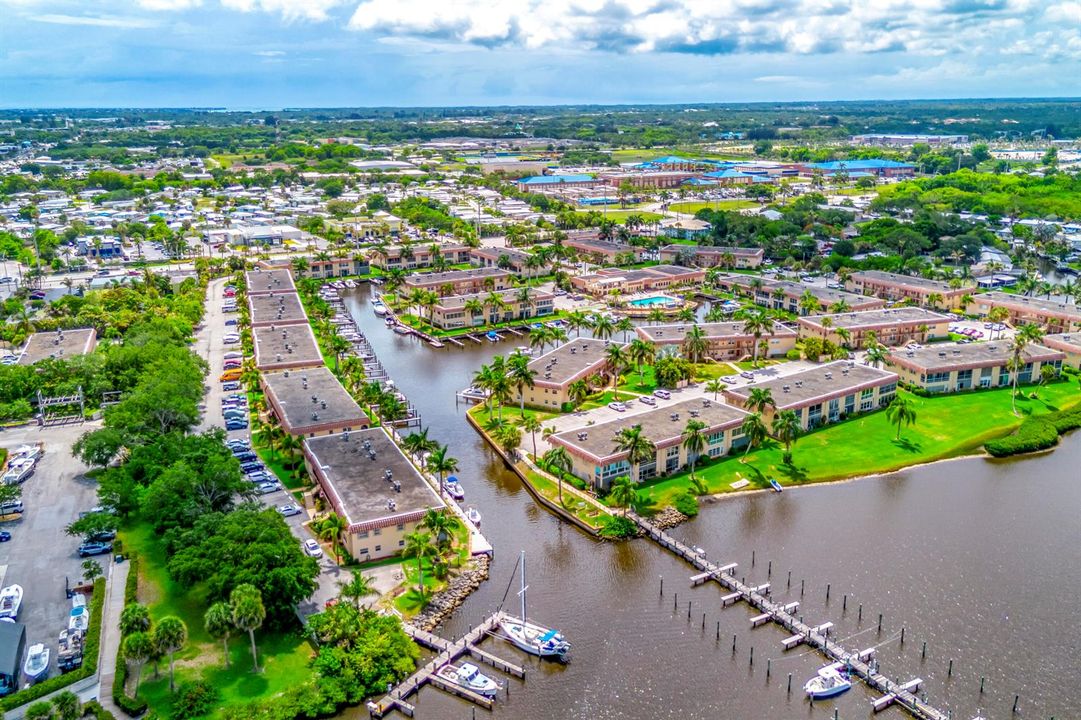 Drone Shot Islands E 2600 S Kanner Hwy T