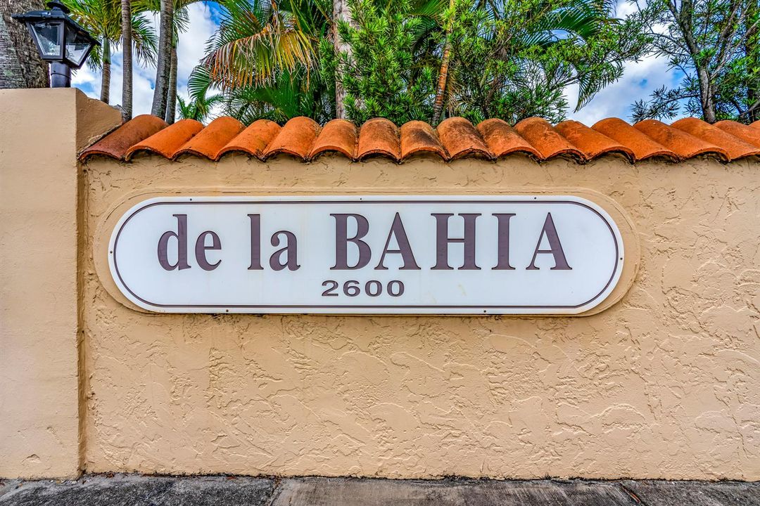 De La Bahia Sign 2600 S Kanner Hwy T9