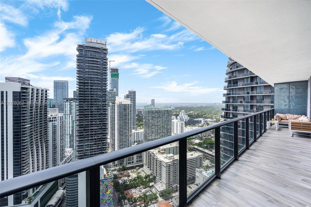 For Rent: $6,400 (2 beds, 2 baths, 1119 Square Feet)