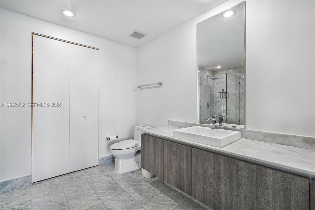 For Rent: $6,400 (2 beds, 2 baths, 1119 Square Feet)