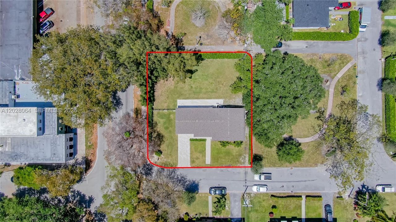 For Rent: $6,500 (4 beds, 2 baths, 1290 Square Feet)