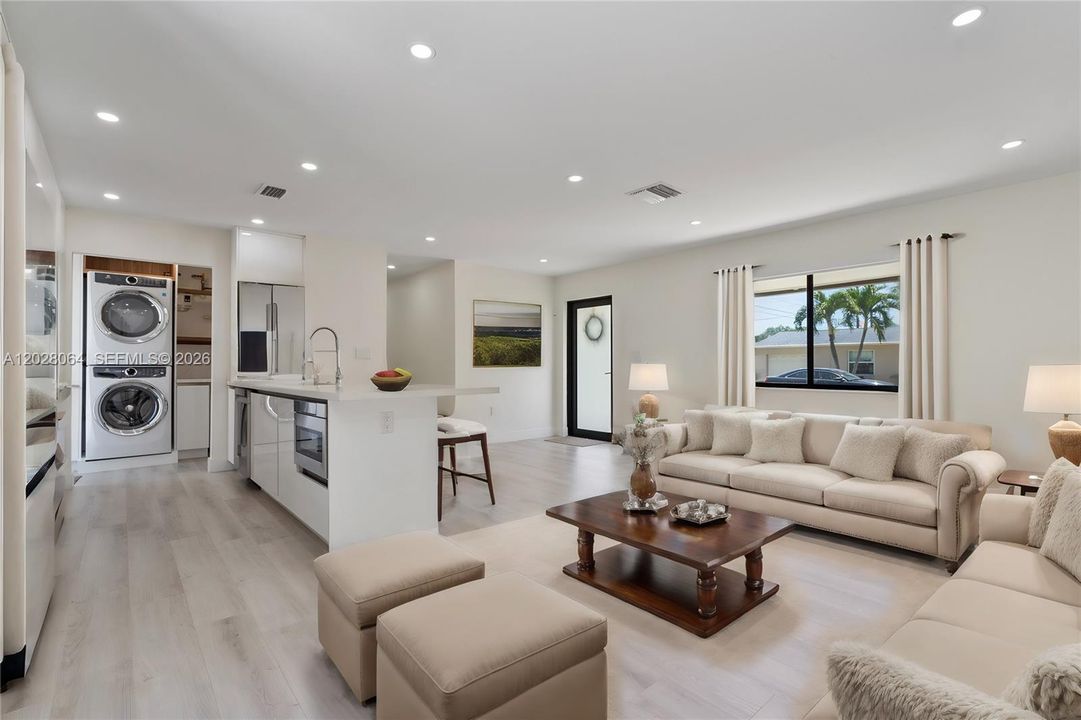 For Rent: $6,500 (4 beds, 2 baths, 1290 Square Feet)