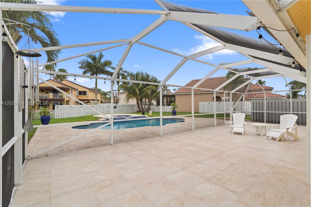 For Sale: $818,000 (3 beds, 2 baths, 1944 Square Feet)