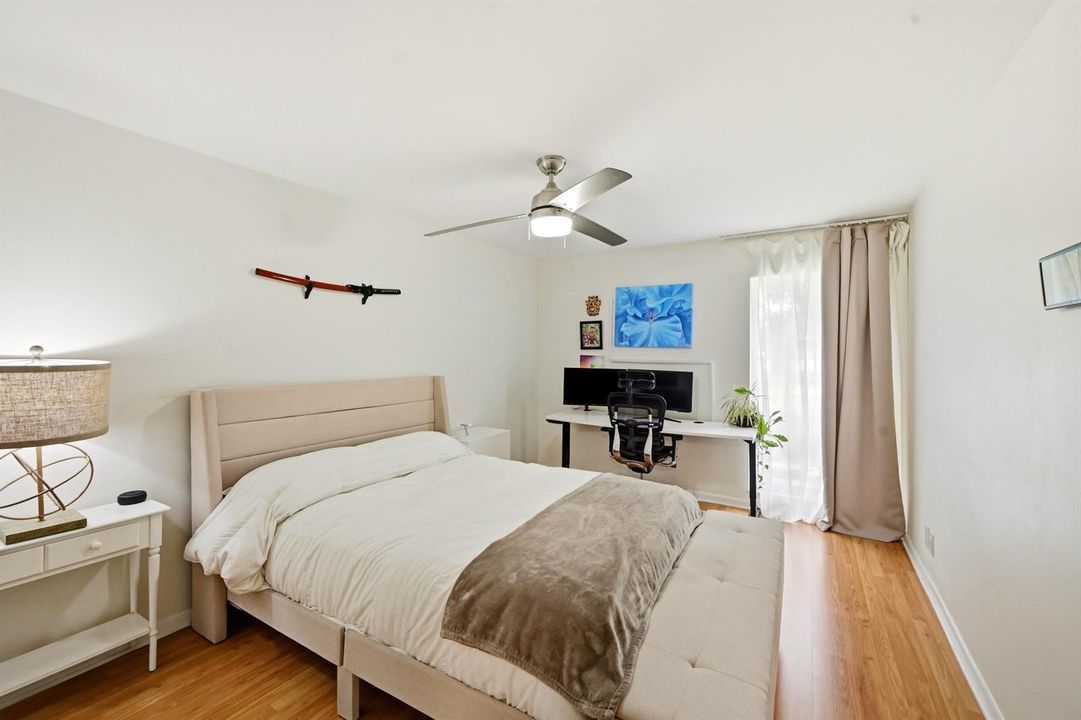 28_bedroom 1
