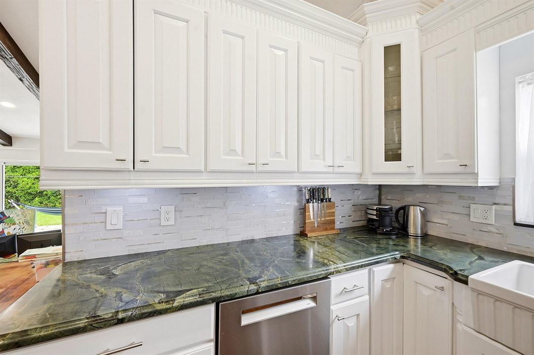 14_kitchen
