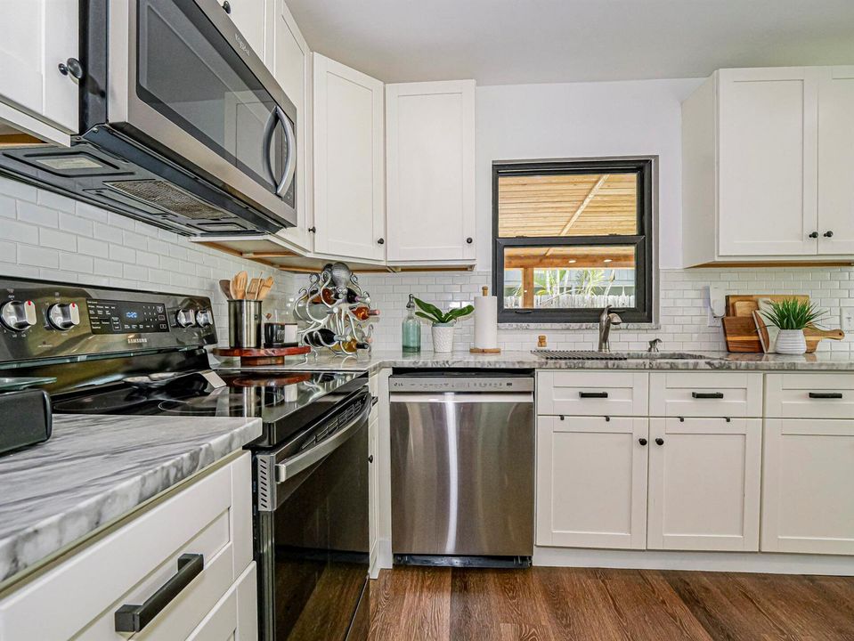 27 Rock Ridge