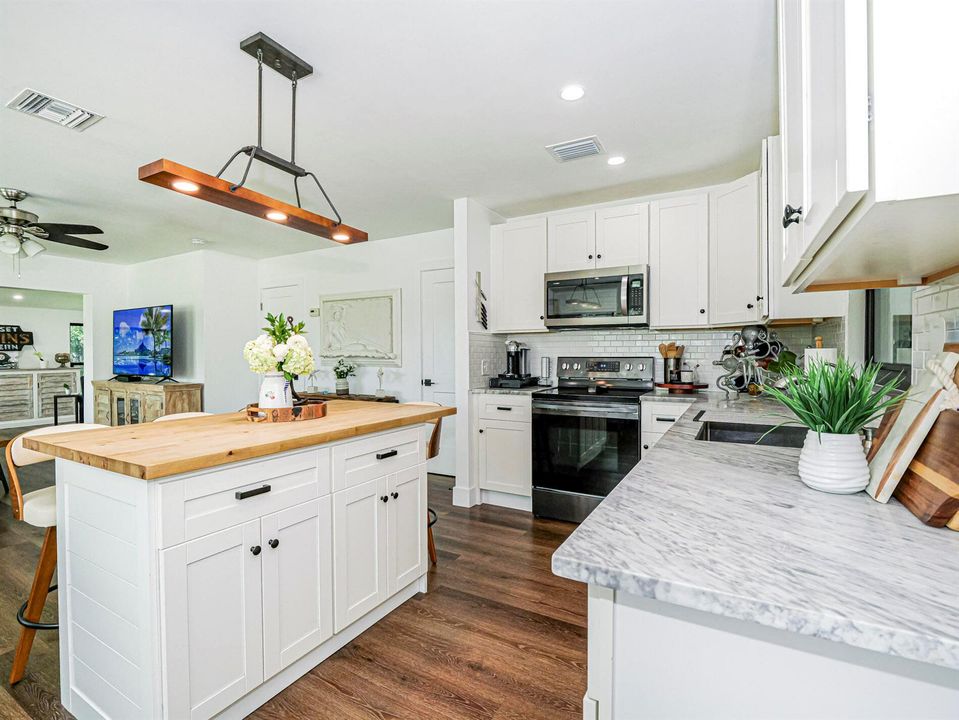 26 Rock Ridge