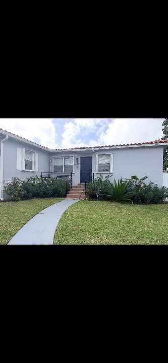 For Rent: $3,399 (3 beds, 1 baths, 1108 Square Feet)