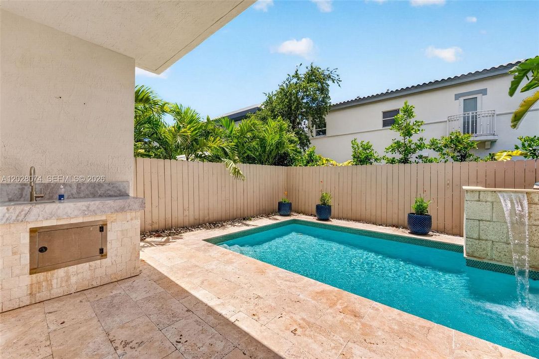 For Rent: $10,000 (3 beds, 2 baths, 2134 Square Feet)