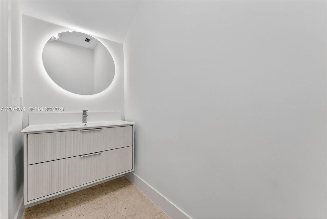 For Rent: $10,000 (3 beds, 2 baths, 2134 Square Feet)