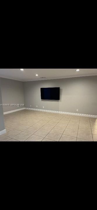 For Rent: $2,950 (2 beds, 2 baths, 1117 Square Feet)