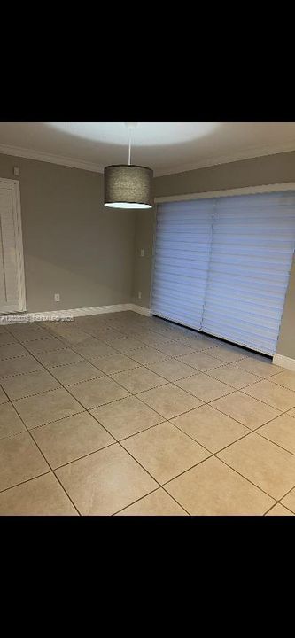 For Rent: $2,950 (2 beds, 2 baths, 1117 Square Feet)
