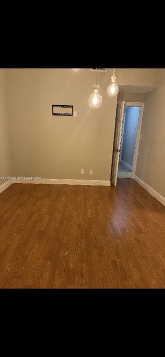 For Rent: $2,950 (2 beds, 2 baths, 1117 Square Feet)