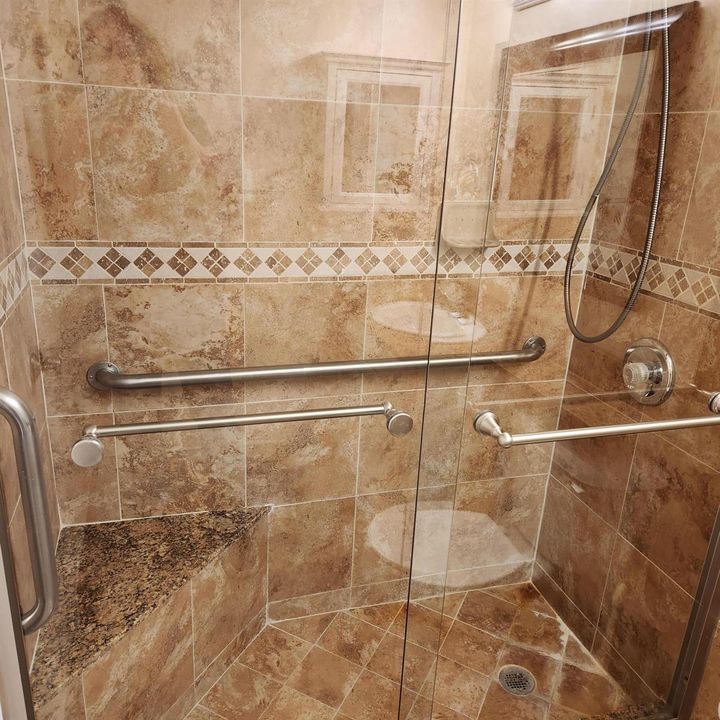 M.Bthrm Shower