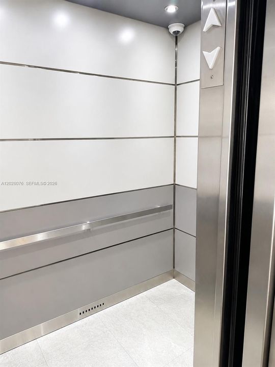 For Rent: $2,000 (2 beds, 2 baths, 1135 Square Feet)