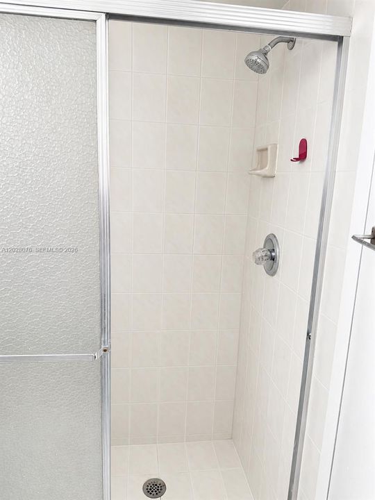 For Rent: $2,000 (2 beds, 2 baths, 1135 Square Feet)