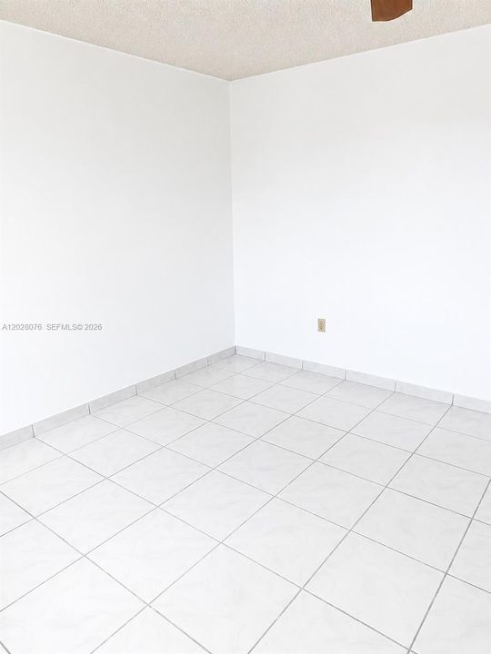 For Rent: $2,000 (2 beds, 2 baths, 1135 Square Feet)