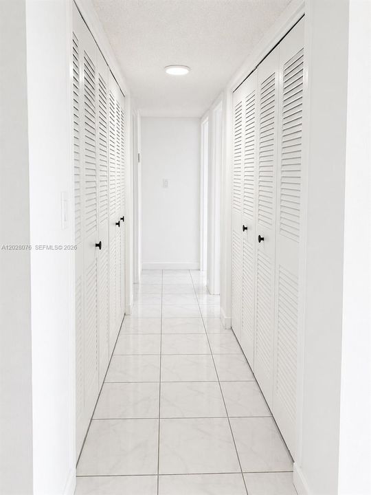 For Rent: $2,000 (2 beds, 2 baths, 1135 Square Feet)