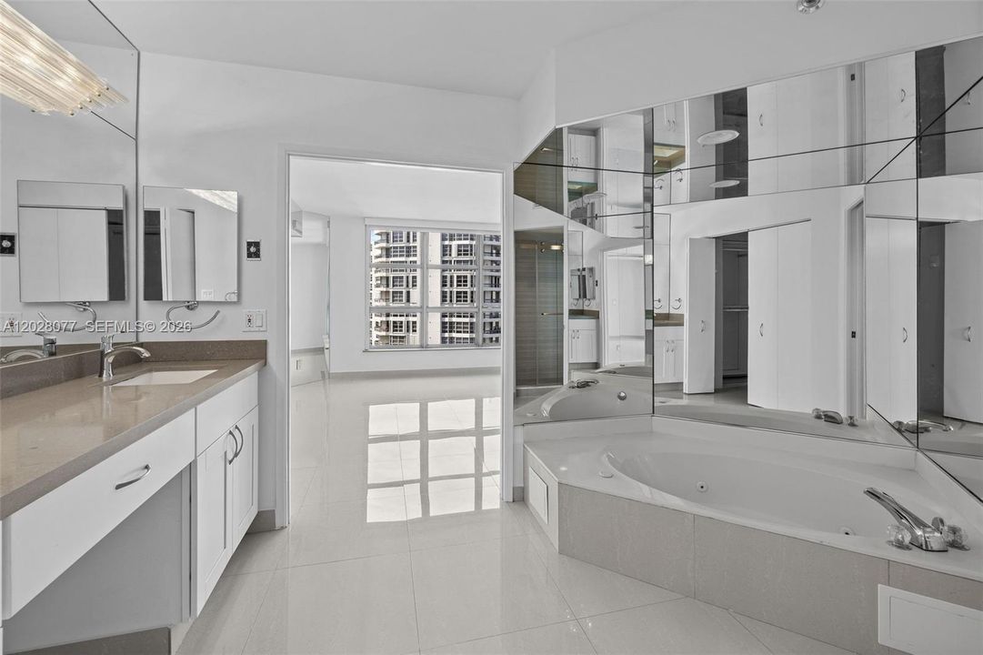 For Sale: $649,000 (2 beds, 2 baths, 1403 Square Feet)