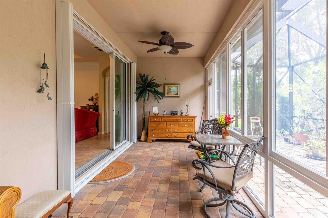 4376 NW Oakbrook Cir-16-