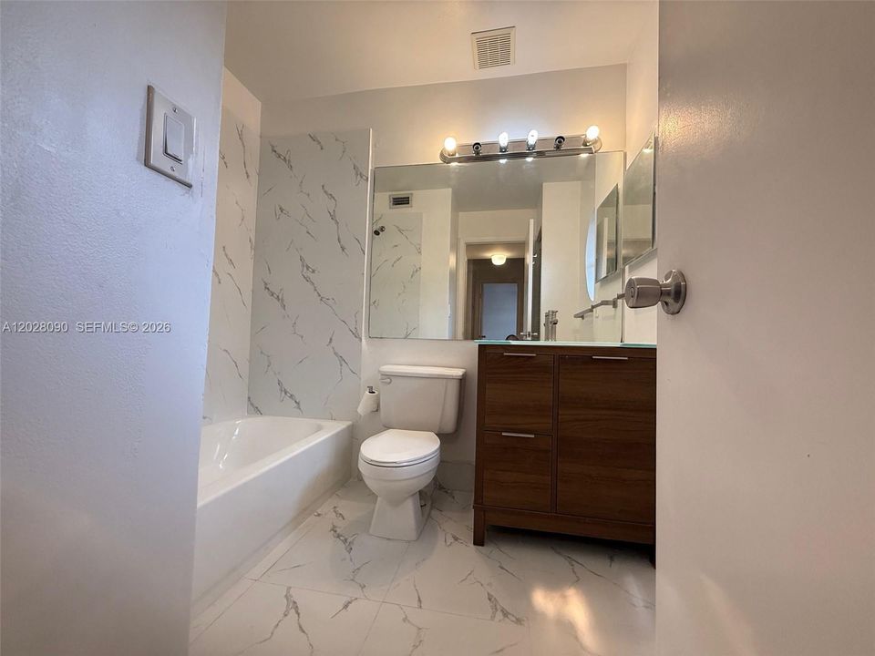 В аренду: $2,900 (3 спален, 2 ванн, 1711 Квадратных фут)