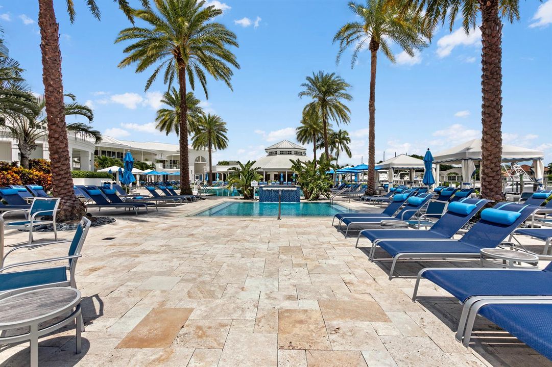 Admirals Cove