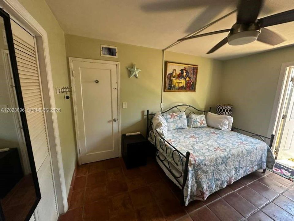 For Sale: $1,229,900 (5 beds, 4 baths, 2423 Square Feet)