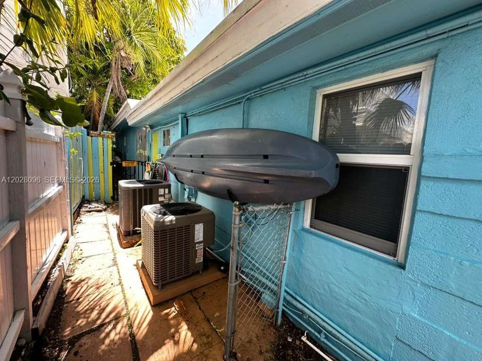 For Sale: $1,229,900 (5 beds, 4 baths, 2423 Square Feet)