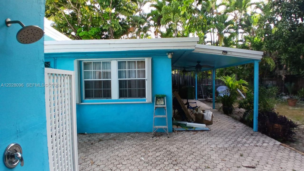 For Sale: $1,229,900 (5 beds, 4 baths, 2423 Square Feet)