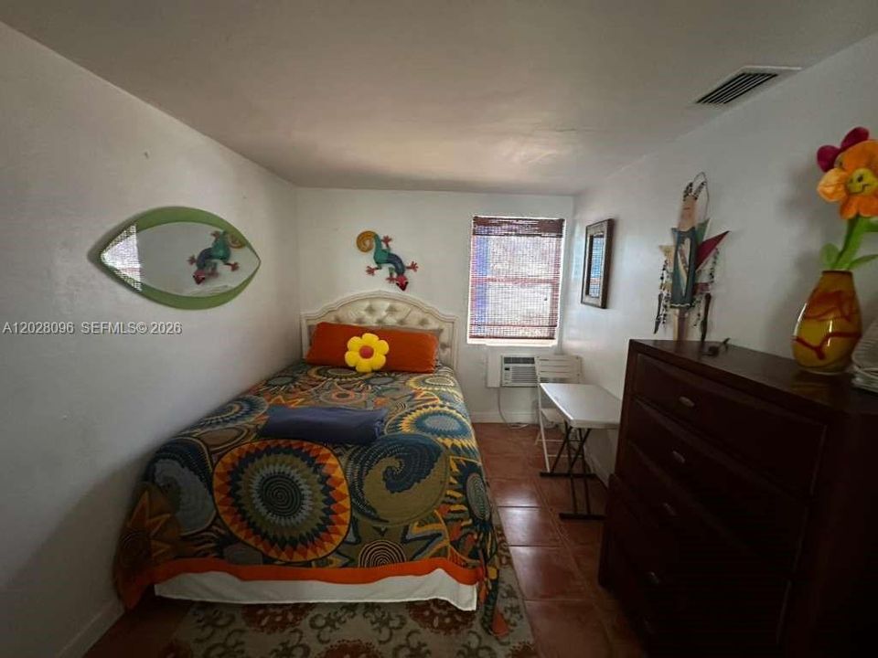 For Sale: $1,229,900 (5 beds, 4 baths, 2423 Square Feet)