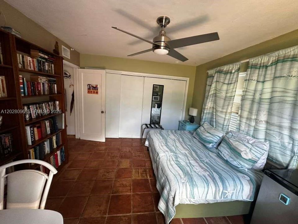 For Sale: $1,229,900 (5 beds, 4 baths, 2423 Square Feet)