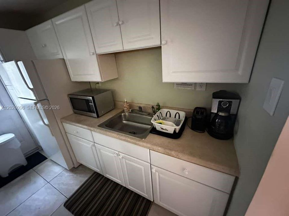 For Sale: $1,229,900 (5 beds, 4 baths, 2423 Square Feet)