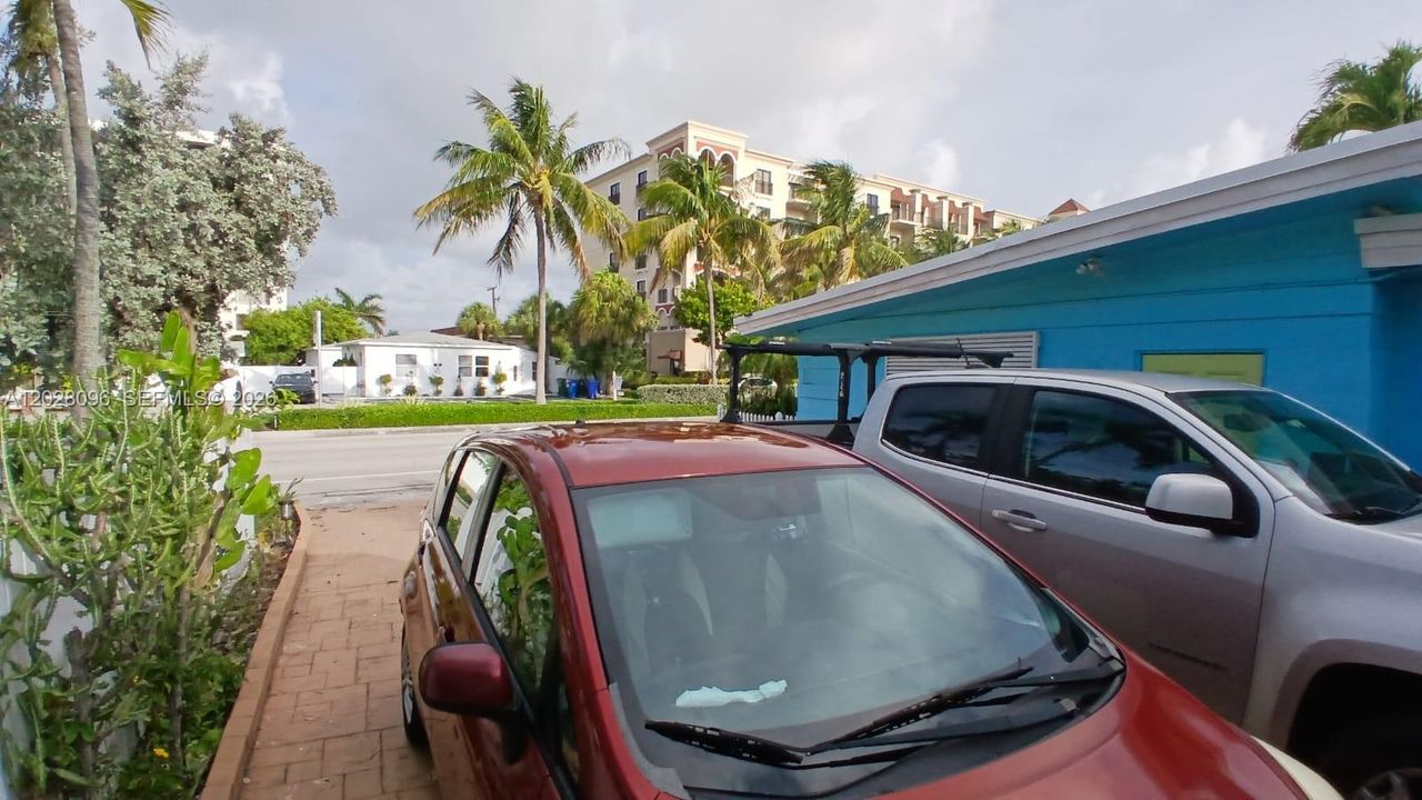 For Sale: $1,229,900 (5 beds, 4 baths, 2423 Square Feet)