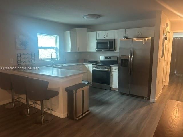 full view of kitchen