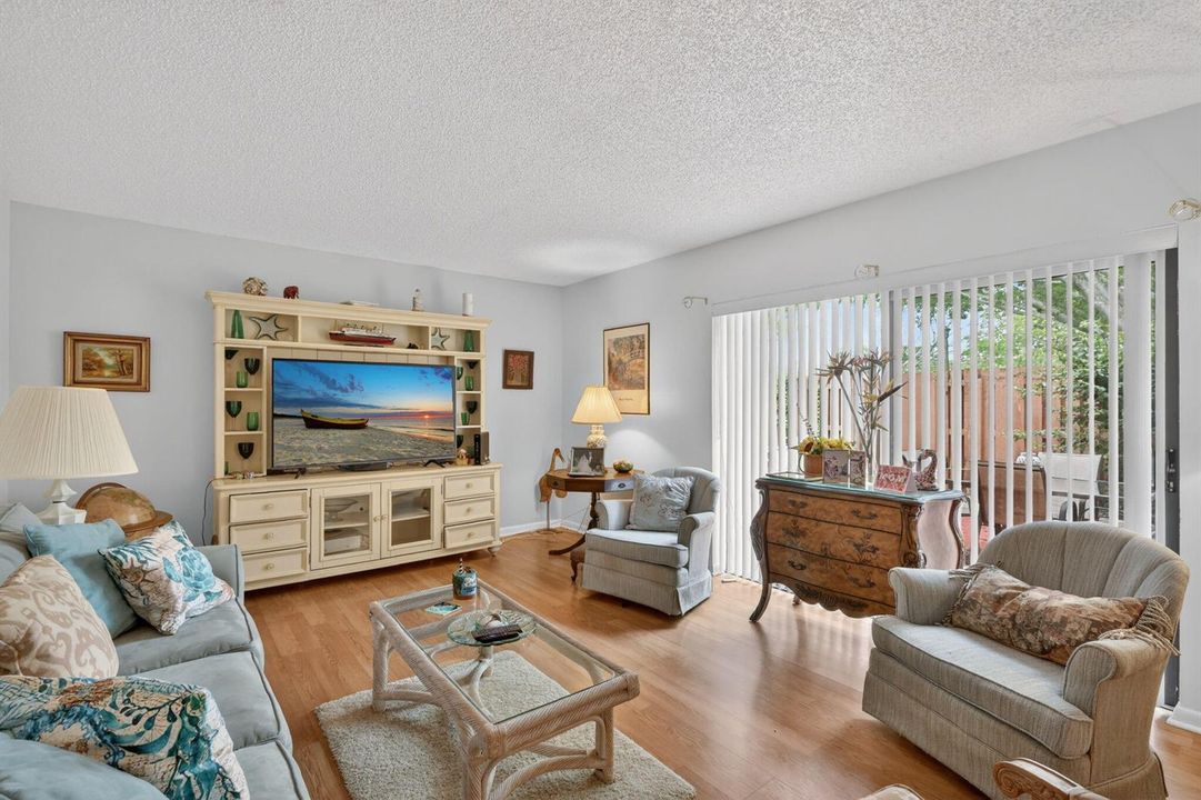 11-web-or-mls-5P1A2622