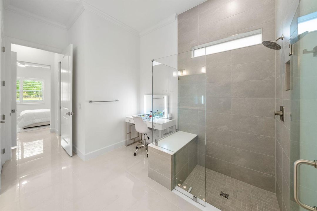 85-web-or-mls-PET06129