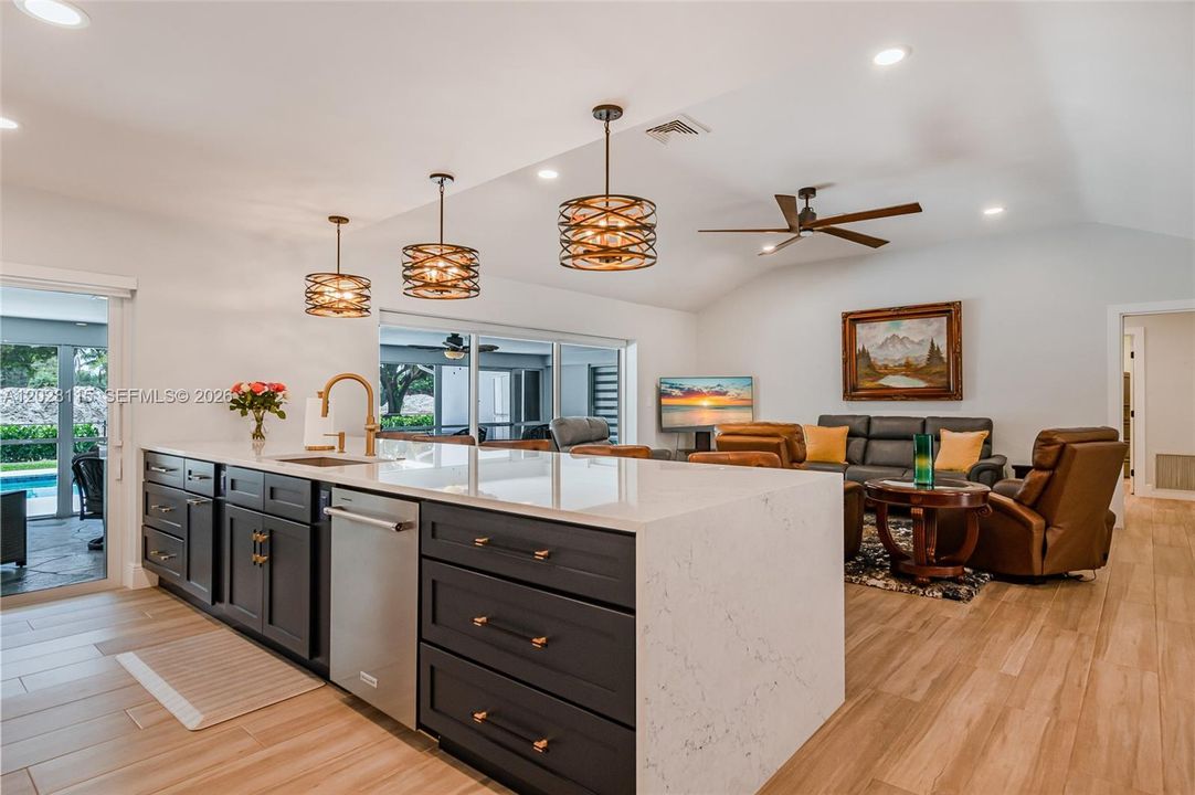 For Sale: $1,150,000 (5 beds, 3 baths, 2732 Square Feet)