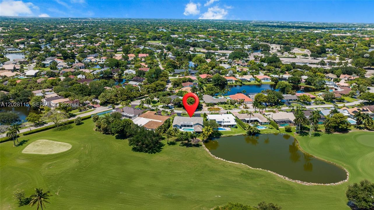 For Sale: $1,150,000 (5 beds, 3 baths, 2732 Square Feet)