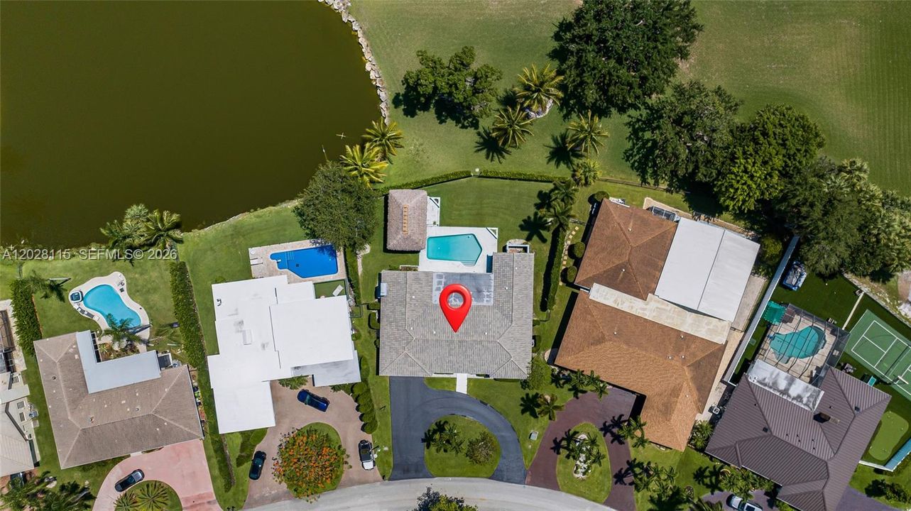 For Sale: $1,150,000 (5 beds, 3 baths, 2732 Square Feet)