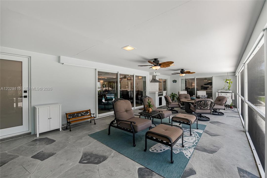 For Sale: $1,150,000 (5 beds, 3 baths, 2732 Square Feet)