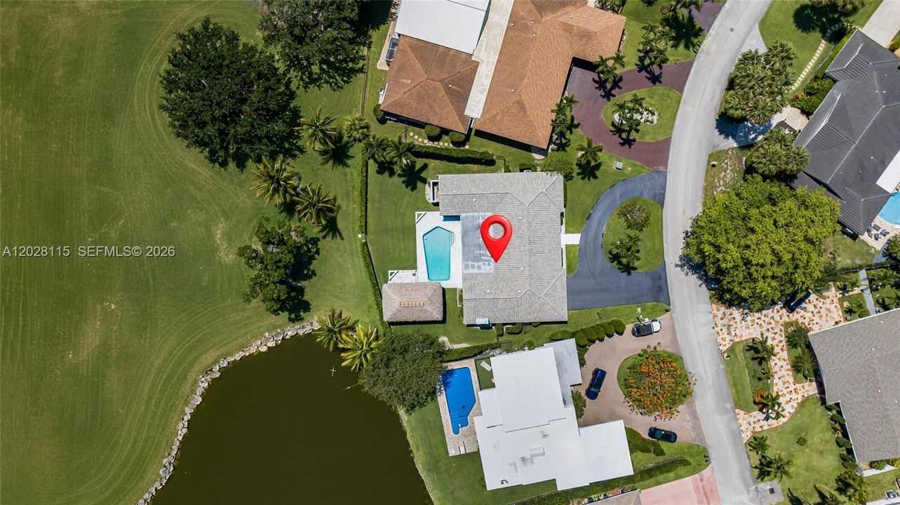 For Sale: $1,150,000 (5 beds, 3 baths, 2732 Square Feet)