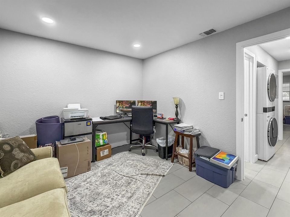 Back bedroom