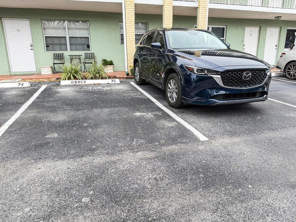 2 assigned side by side spaces