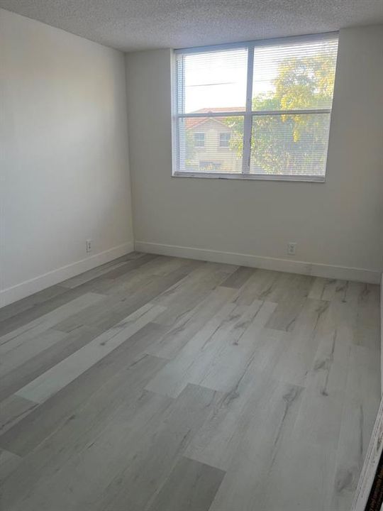 2501 RIVERSIDE 206 BEDROOM 1