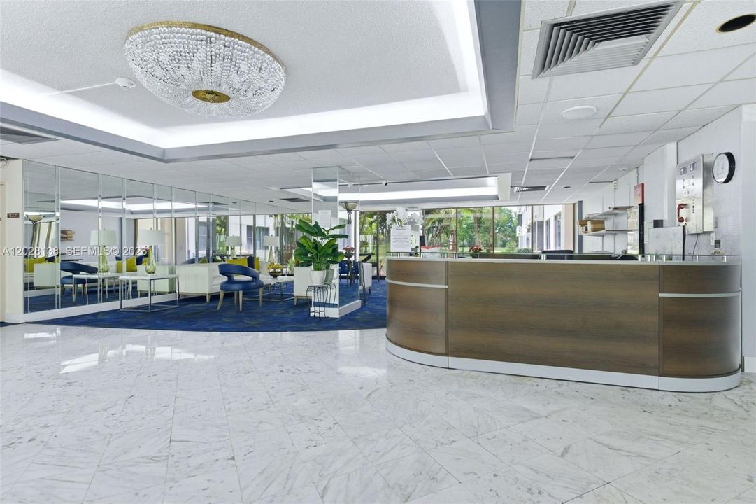 Под контрактом: $175,000 (2 спален, 2 ванн, 1132 Квадратных фут)