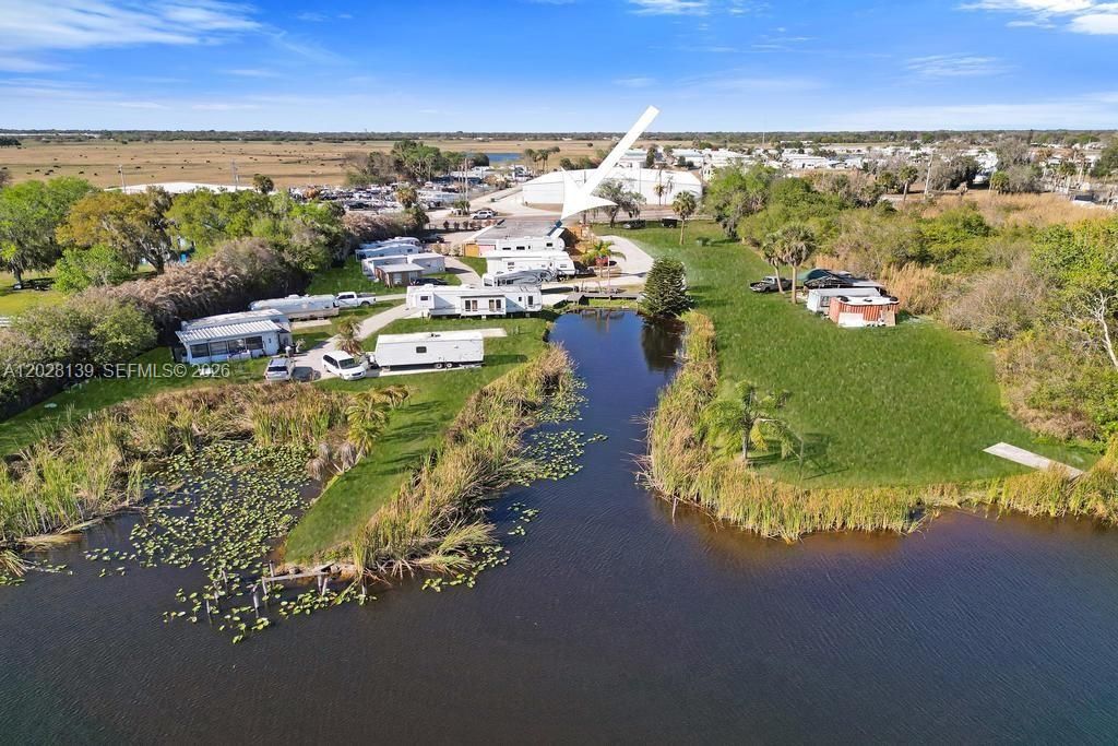 На продажу: $1,299,993 (0 спален, 0 ванн, 0 Квадратных фут)