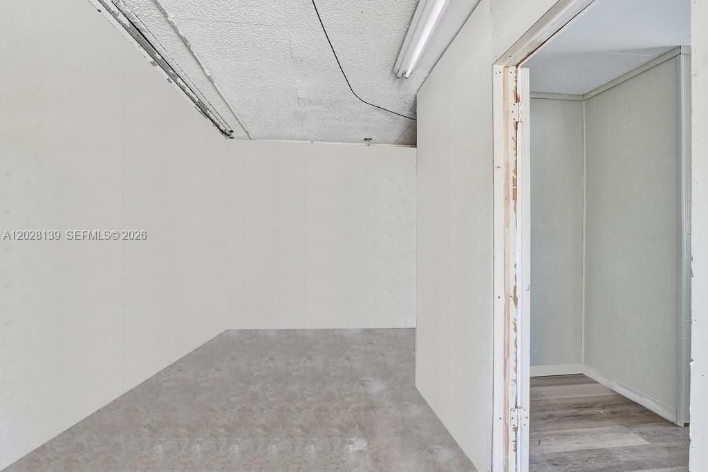 На продажу: $1,299,993 (0 спален, 0 ванн, 0 Квадратных фут)